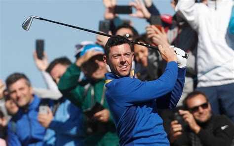 Live updates | McIlroy makes early move with consecutive birdies in final round of British Open